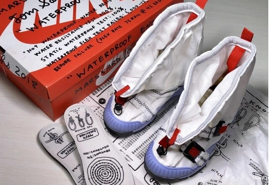 Yard Sachs' AH7767-101 - Mars Overshoe Nike 'Tom 1002